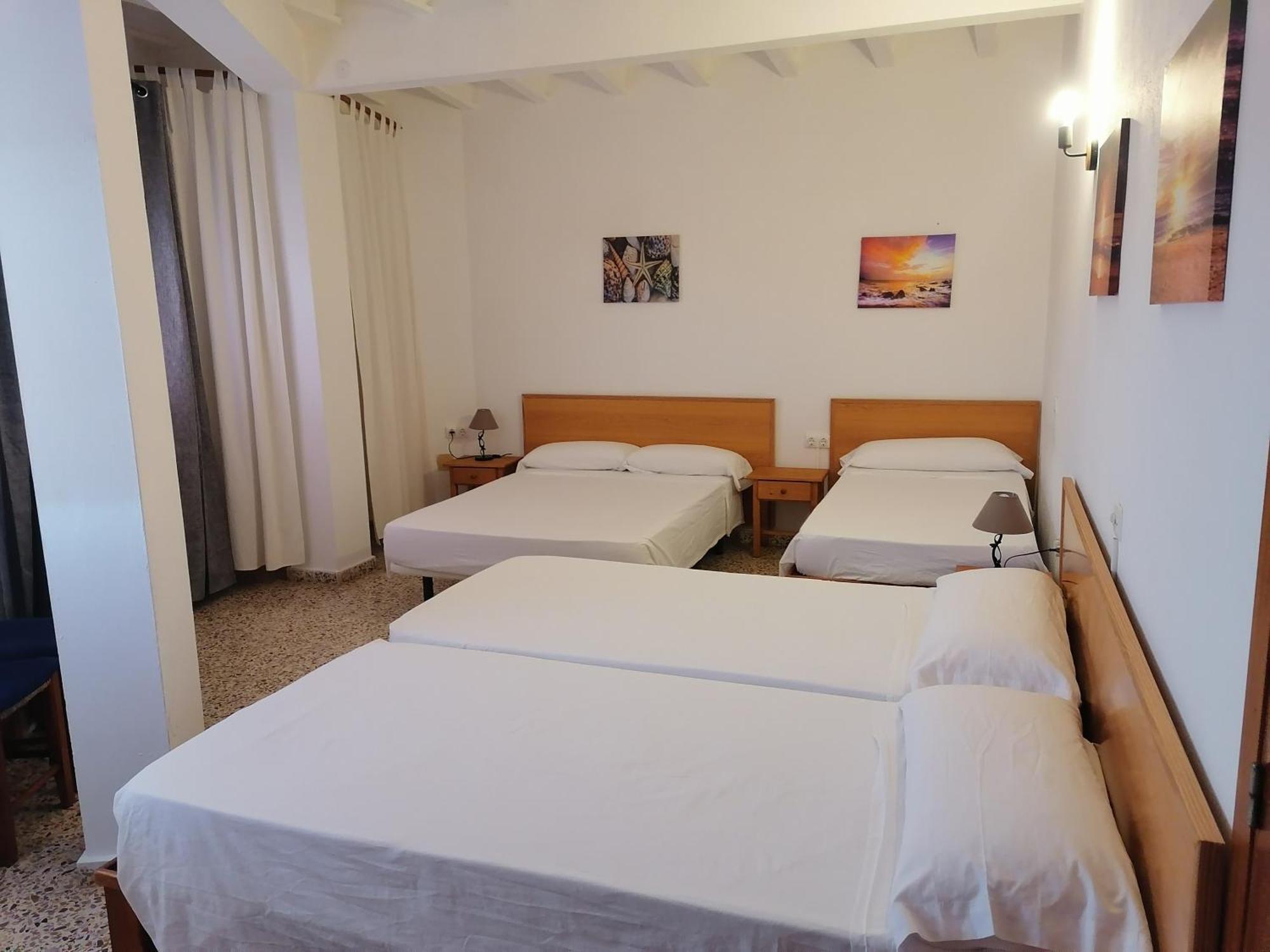Hostal Pepe San Ferrán de ses Roques Exterior photo