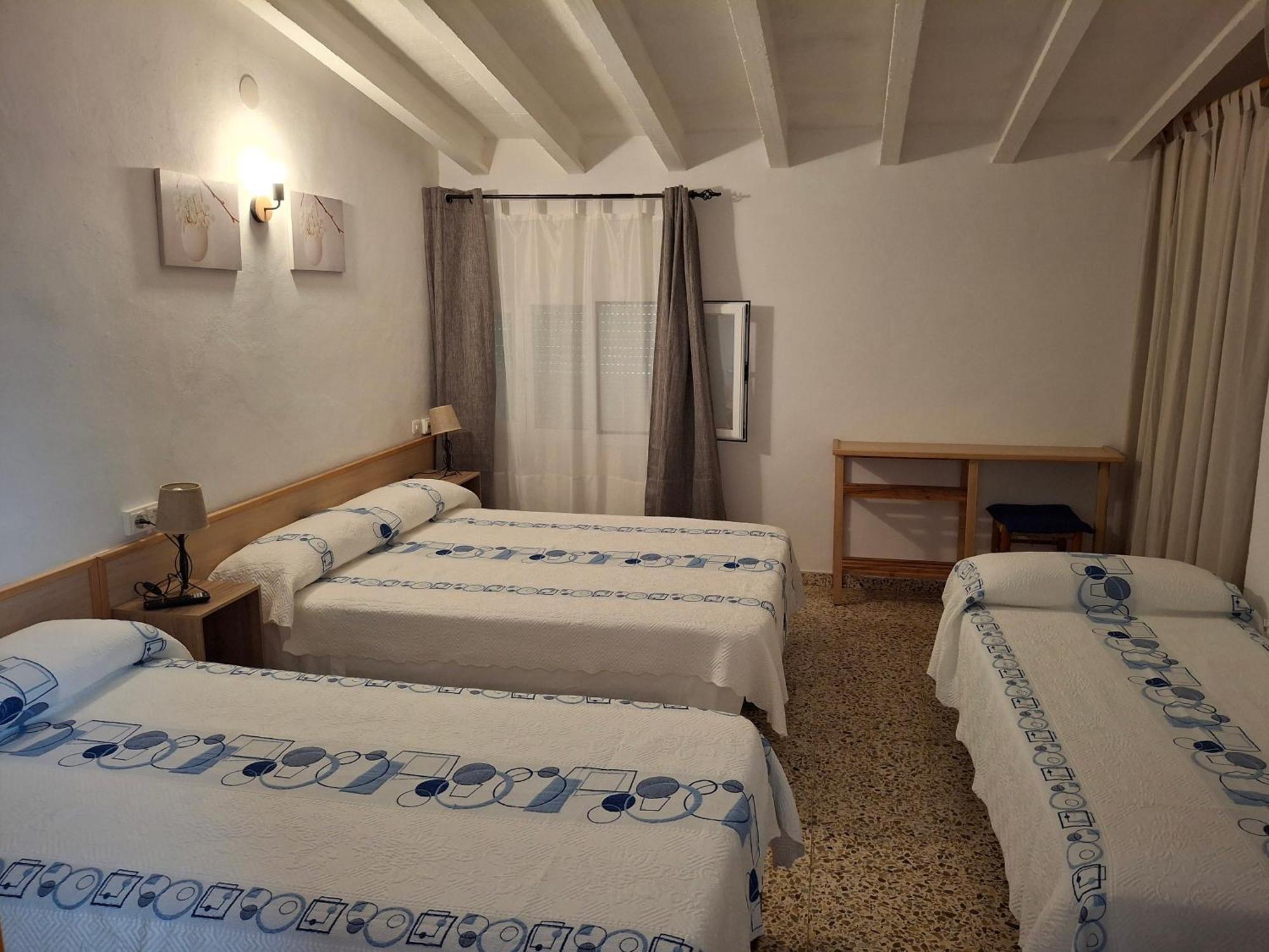 Hostal Pepe San Ferrán de ses Roques Exterior photo